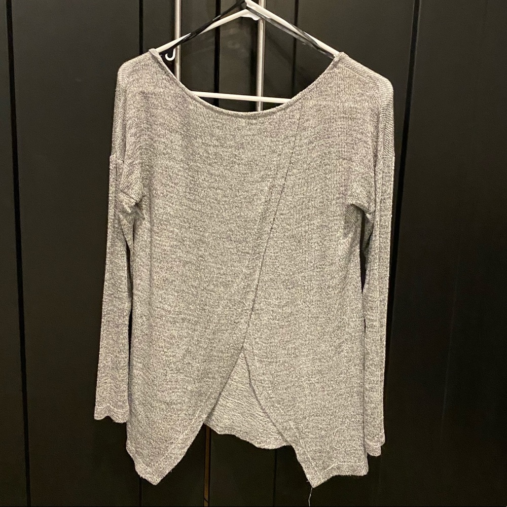 Open back knit grey top